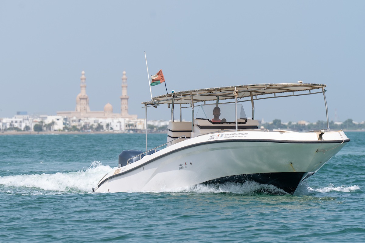 Private 1/2 day Powerboat Trip